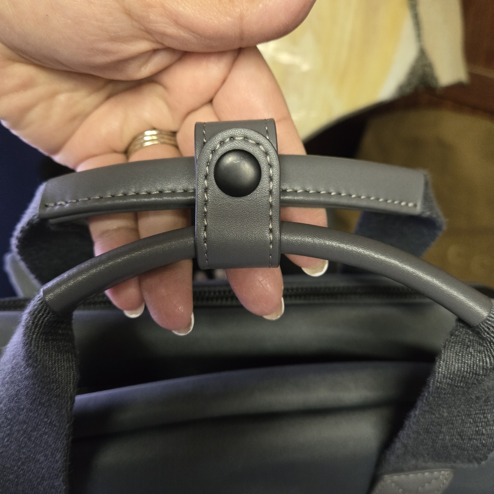 Modern Gray Backpack - Picture 4 of 13